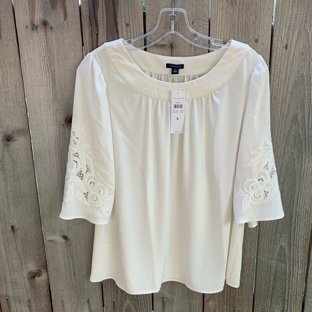 Women’s Ann Taylor White Swing Sleeve Blouse